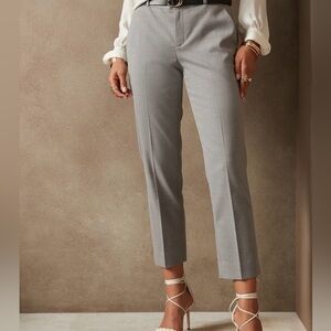 Banana Republic Factory Avery Straight Ankle in gray. Size 12.